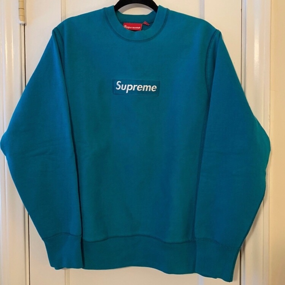 2007 teal supreme box logo